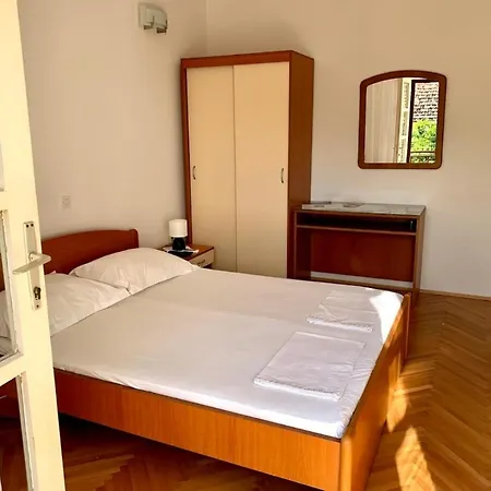 Gasthuis Obradovic & 3*