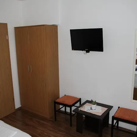 Obradovic & Gasthuis 3*