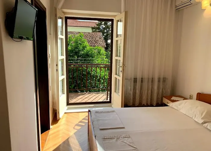 Obradovic & Guest house