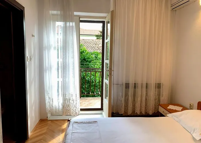 Obradovic & Guest house