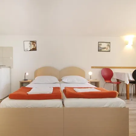 בית הארחה Obradovic & מאקרסקה